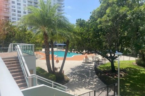 Condominio en venta en Aventura, Florida, 1 dormitorio, 99.03 m2 № 1749048 - foto 22