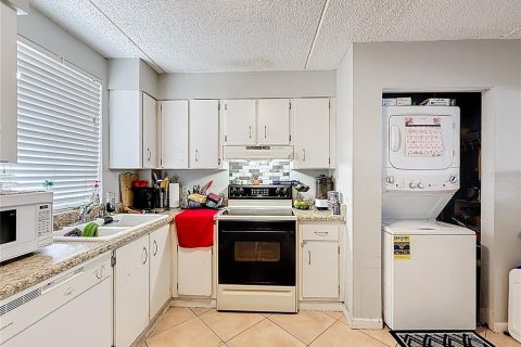 Copropriété à vendre à Hialeah, Floride: 2 chambres, 93.27 m2 № 1724263 - photo 5