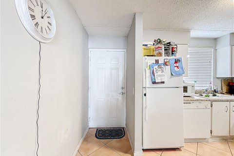 Copropriété à vendre à Hialeah, Floride: 2 chambres, 93.27 m2 № 1724263 - photo 4