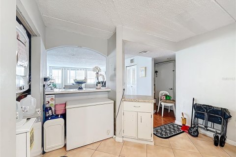 Copropriété à vendre à Hialeah, Floride: 2 chambres, 93.27 m2 № 1724263 - photo 8