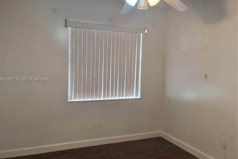 Condo in Miami, Florida, 2 bedrooms  № 2055590 - photo 22