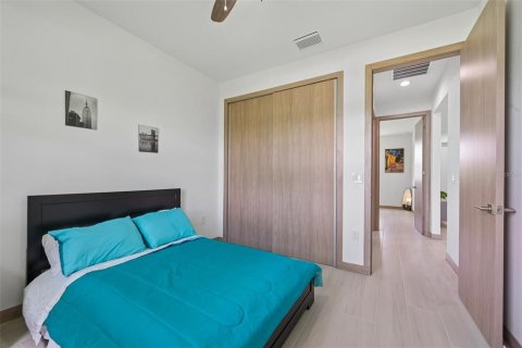Купить виллу или дом в Норт-Порт, Флорида 7 комнат, 138.98м2, № 2360805 - фото 25