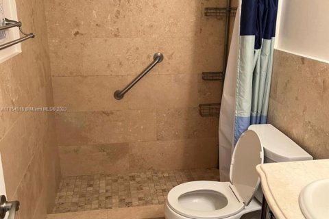 Copropriété à louer à Hollywood, Floride: 2 chambres, 127.09 m2 № 2048641 - photo 5