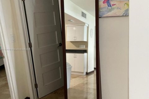 Copropriété à louer à Hollywood, Floride: 2 chambres, 127.09 m2 № 2048641 - photo 10