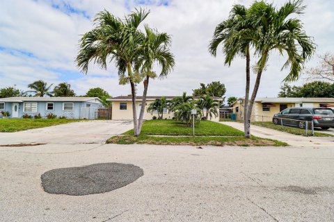 House in Boynton Beach, Florida 4 bedrooms, 128.76 sq.m. № 2391781 - photo 10