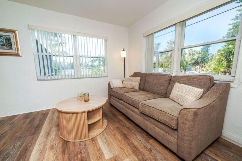 Casa en venta en Saint Pete Beach, Florida, 3 dormitorios, 120.77 m2 № 2198414 - foto 15