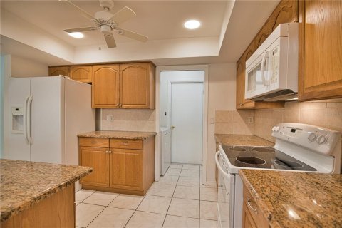 Villa ou maison à vendre à Sarasota, Floride: 2 chambres, 124.49 m2 № 1526867 - photo 25