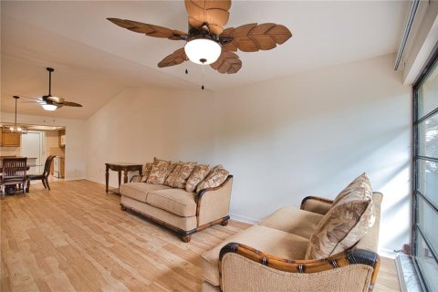 Villa ou maison à vendre à Sarasota, Floride: 2 chambres, 124.49 m2 № 1526867 - photo 9