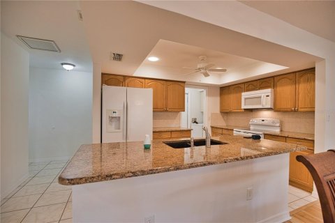 Villa ou maison à vendre à Sarasota, Floride: 2 chambres, 124.49 m2 № 1526867 - photo 22