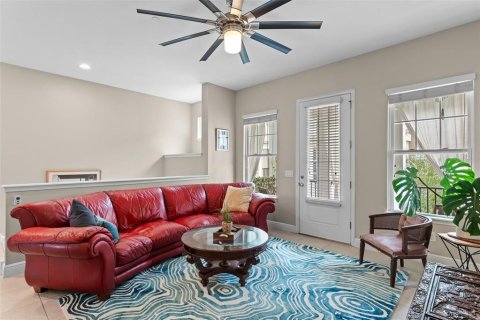 Touwnhouse à vendre à Orlando, Floride: 4 chambres, 198.07 m2 № 1907806 - photo 7