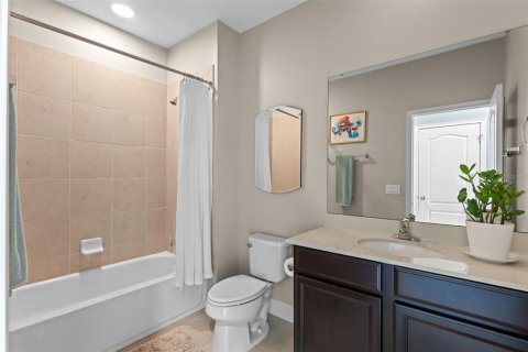 Touwnhouse à vendre à Orlando, Floride: 4 chambres, 198.07 m2 № 1907806 - photo 17