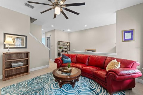 Touwnhouse à vendre à Orlando, Floride: 4 chambres, 198.07 m2 № 1907806 - photo 6