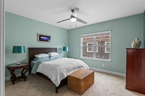 Touwnhouse à vendre à Orlando, Floride: 4 chambres, 198.07 m2 № 1907806 - photo 11