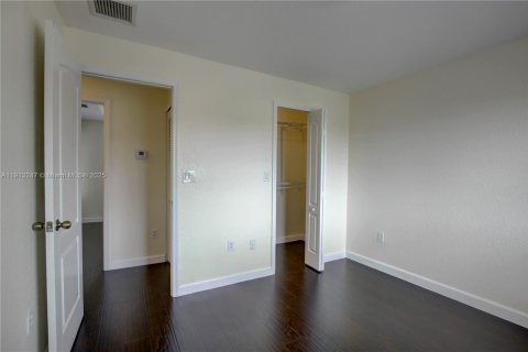 Copropriété à louer à Hialeah, Floride: 2 chambres, 106.93 m2 № 1969408 - photo 21