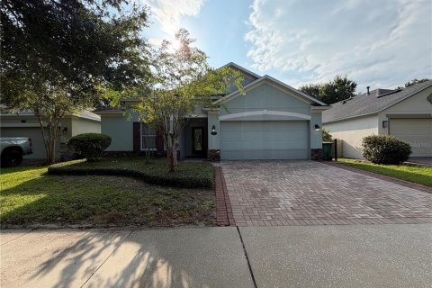 House in DeLand, Florida 3 bedrooms, 130.06 sq.m. № 2277446 - photo 3