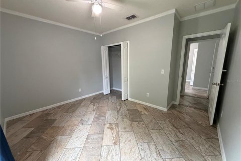 House in DeLand, Florida 3 bedrooms, 130.06 sq.m. № 2277446 - photo 14