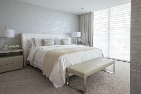 Condo in Bal Harbour, Florida, 2 bedrooms  № 1790969 - photo 11