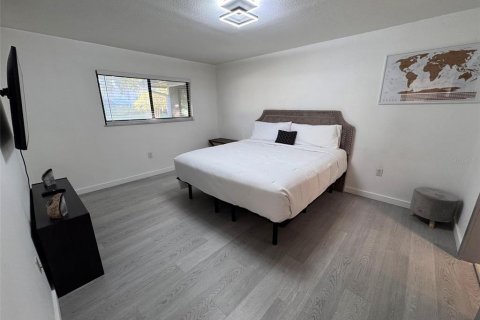 Villa ou maison à louer à Clearwater, Floride: 2 chambres, 103.12 m2 № 2430639 - photo 17