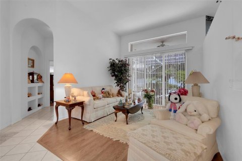 Casa en venta en Orlando, Florida, 4 dormitorios, 233.37 m2 № 2230114 - foto 7