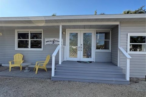 Villa ou maison à Sarasota, Floride 4 chambres, 157.93 m2 № 2359049