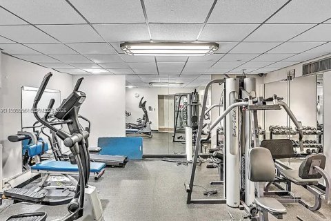 Condominio en venta en North Miami, Florida, 2 dormitorios, 110.55 m2 № 2073806 - foto 17
