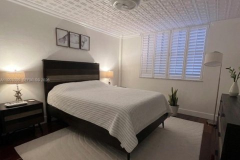 Condominio en venta en North Miami, Florida, 2 dormitorios, 110.55 m2 № 2073806 - foto 10
