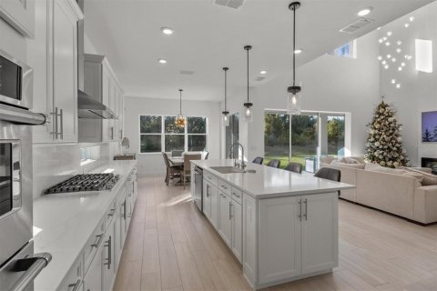 House in Riverview, Florida 5 bedrooms, 397.71 sq.m. № 1559535 - photo 11