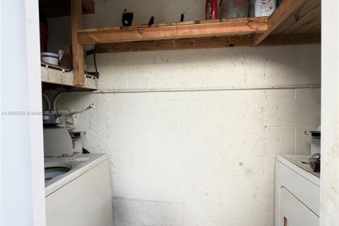 Снять в аренду виллу или дом в Форт-Лодердейл, Флорида 2 спальни, 139.54м2, № 1956154 - фото 10