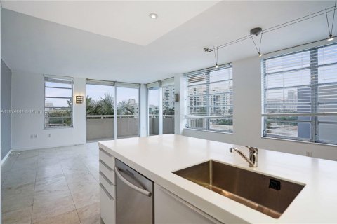 Copropriété à louer à Miami Beach, Floride: 1 chambre, 71.26 m2 № 1926846 - photo 4