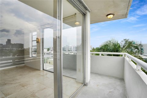Copropriété à louer à Miami Beach, Floride: 1 chambre, 71.26 m2 № 1926846 - photo 17