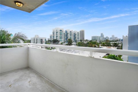 Copropriété à louer à Miami Beach, Floride: 1 chambre, 71.26 m2 № 1926846 - photo 18