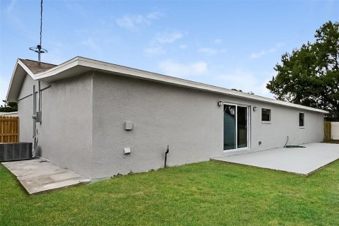 House in Clearwater, Florida 3 bedrooms, 162.3 sq.m. № 1816048 - photo 15