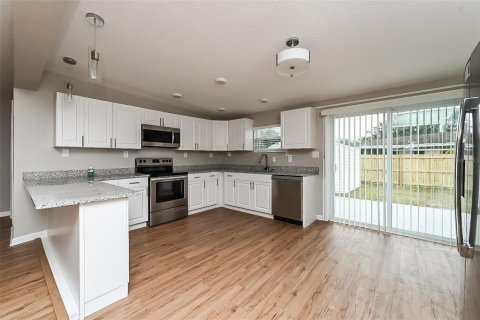 House in Clearwater, Florida 3 bedrooms, 162.3 sq.m. № 1816048 - photo 5