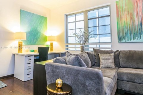 Copropriété à louer à Miami Beach, Floride: 1 chambre, 53.79 m2 № 2353592 - photo 4