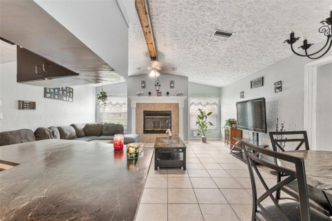 House in Weeki Wachee, Florida 4 bedrooms, 222.5 sq.m. № 1826359 - photo 29