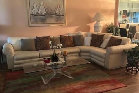 Copropriété à louer à Lake Worth, Floride: 1 chambre, 123.56 m2 № 2185298 - photo 2