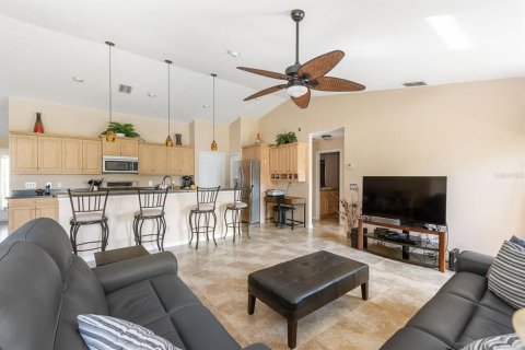 House in Englewood, Florida 3 bedrooms, 171.96 sq.m. № 1640165 - photo 7