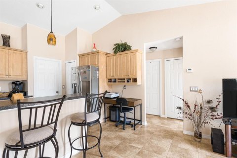 House in Englewood, Florida 3 bedrooms, 171.96 sq.m. № 1640165 - photo 8