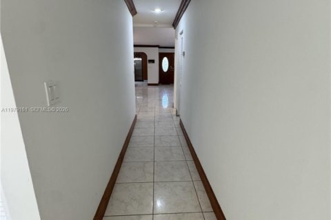 Купить таунхаус в Хайалиа, Флорида 3 спальни, 142.79м2, № 2047860 - фото 19