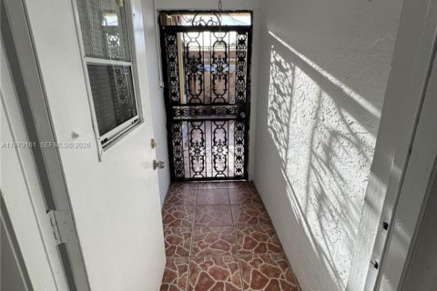 Купить таунхаус в Хайалиа, Флорида 3 спальни, 142.79м2, № 2047860 - фото 27