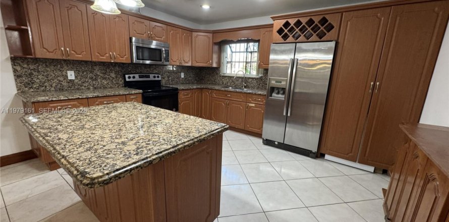 Таунхаус в Хайалиа, Флорида 3 спальни, 142.79м2 № 2047860