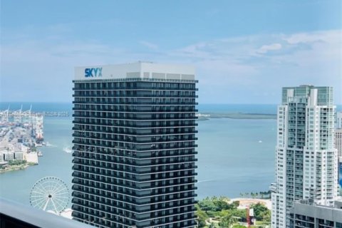 Condominio en venta en Miami, Florida, 1 dormitorio, 63.08 m2 № 1716413 - foto 11