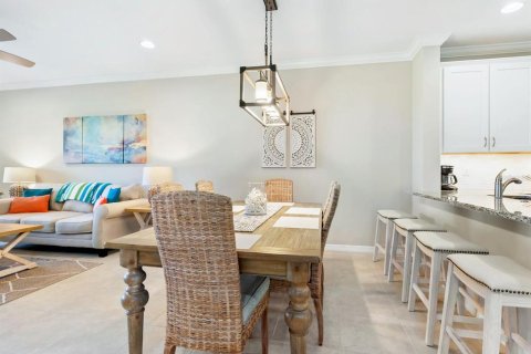 Condominio en venta en Lakewood Ranch, Florida, 2 dormitorios, 141.95 m2 № 1885015 - foto 11