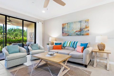 Condominio en venta en Lakewood Ranch, Florida, 2 dormitorios, 141.95 m2 № 1885015 - foto 13