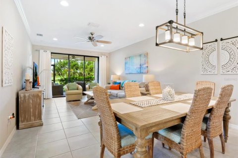 Condominio en venta en Lakewood Ranch, Florida, 2 dormitorios, 141.95 m2 № 1885015 - foto 10