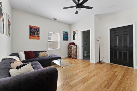Casa en venta en Saint Petersburg, Florida, 4 dormitorios, 190.17 m2 № 2123325 - foto 9