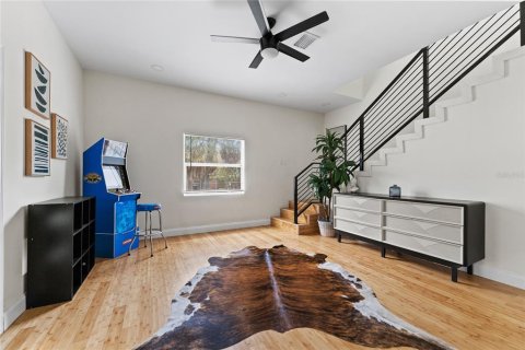 Casa en venta en Saint Petersburg, Florida, 4 dormitorios, 190.17 m2 № 2123325 - foto 3