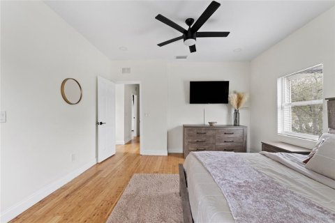 Casa en venta en Saint Petersburg, Florida, 4 dormitorios, 190.17 m2 № 2123325 - foto 13