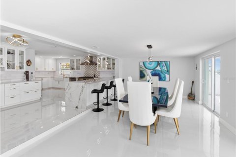 Villa ou maison à vendre à Saint Petersburg, Floride: 3 chambres, 210.42 m2 № 1628722 - photo 20