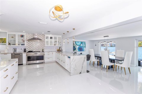 Villa ou maison à vendre à Saint Petersburg, Floride: 3 chambres, 210.42 m2 № 1628722 - photo 18